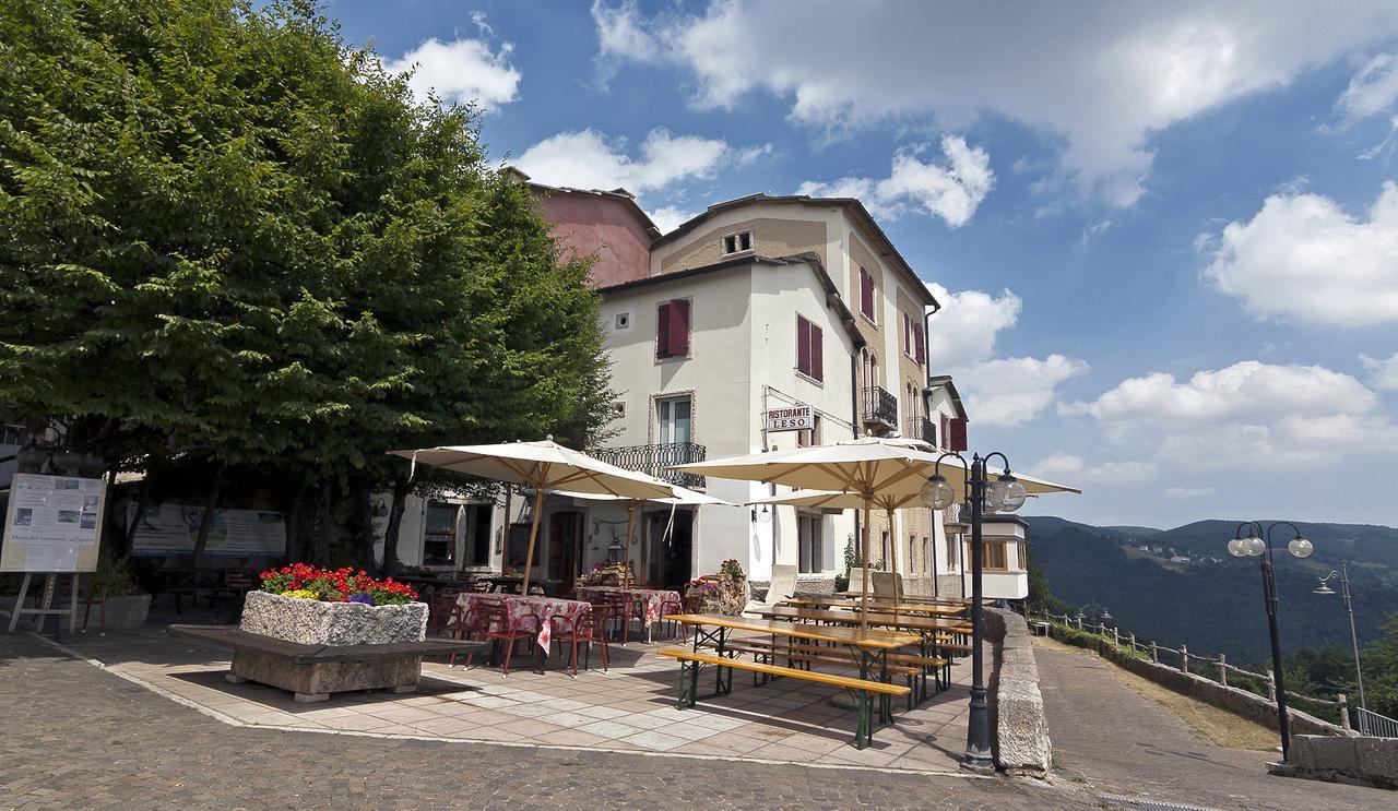 Albergo Ristorante Leso Bosco Chiesanuova Exteriör bild