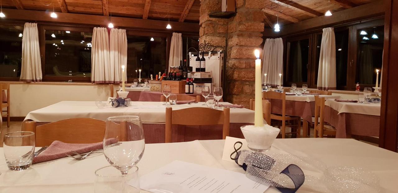 Albergo Ristorante Leso Bosco Chiesanuova Exteriör bild